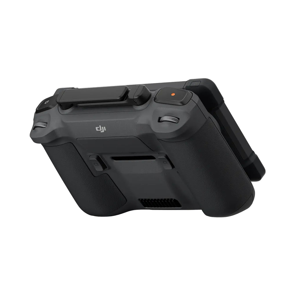 DJI RC Pro 2 – vue trois-quarts, repliée